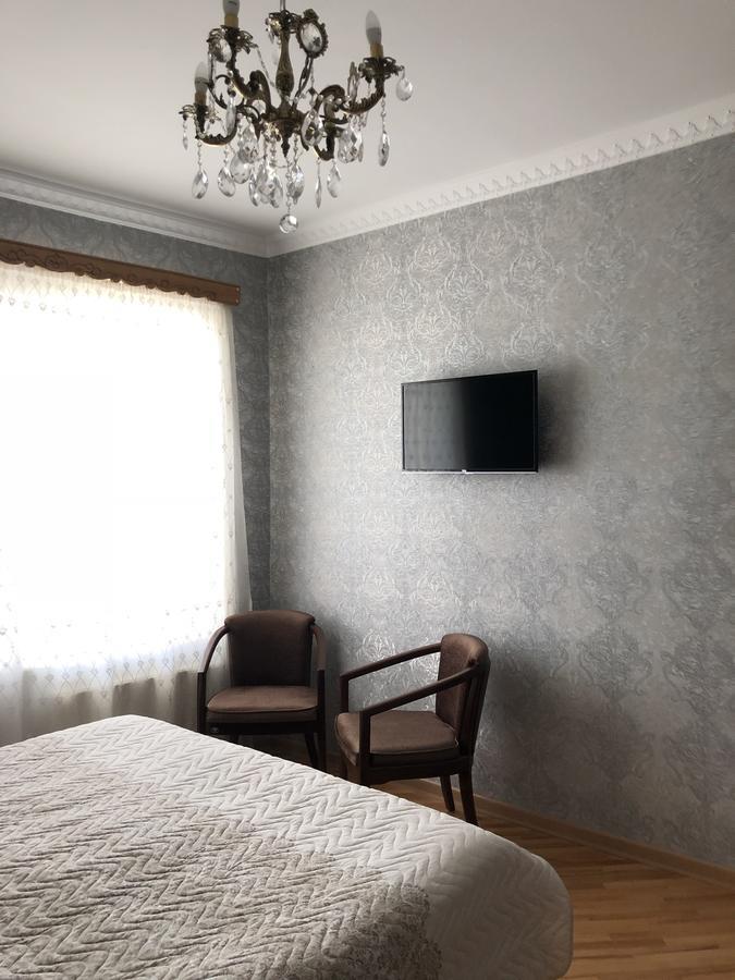 Guest House Tasunia Kutaisi Bagian luar foto