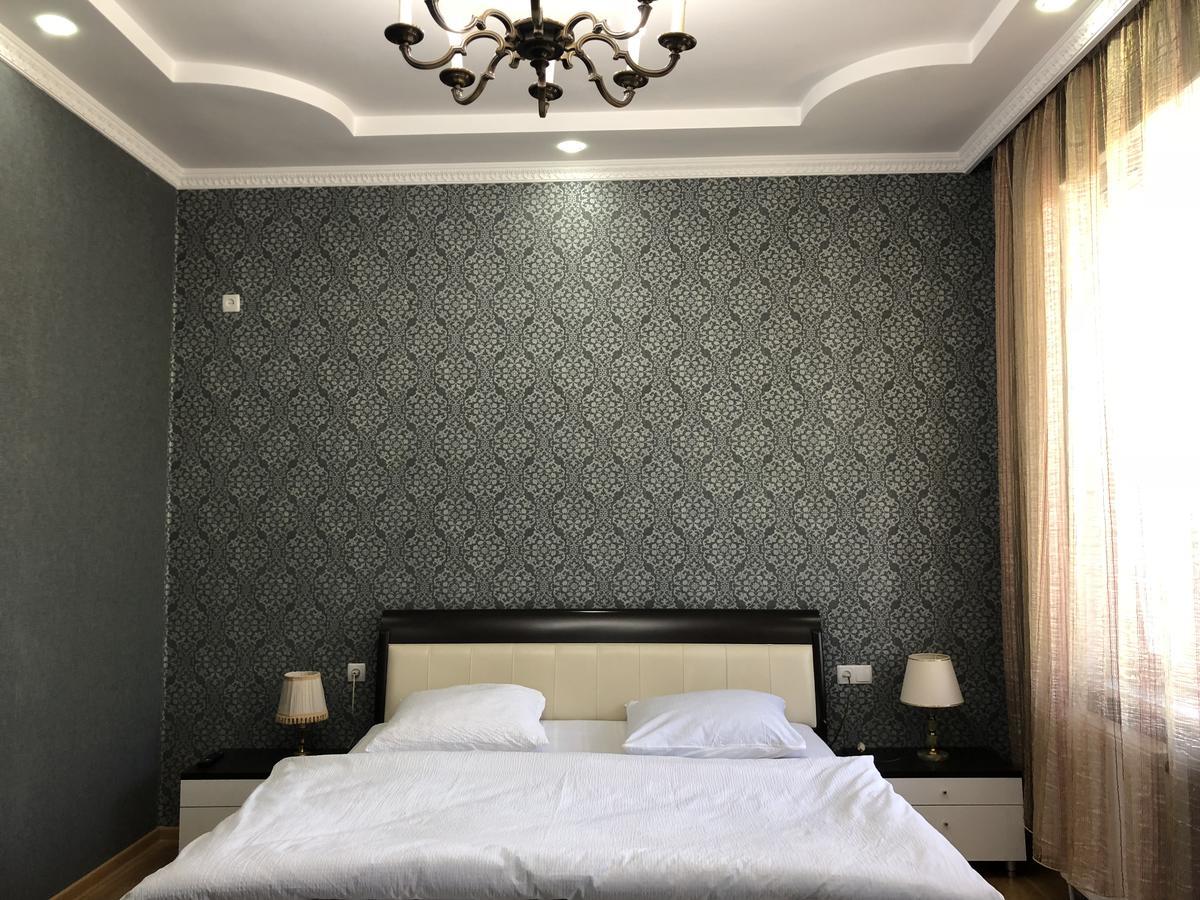 Guest House Tasunia Kutaisi Bagian luar foto
